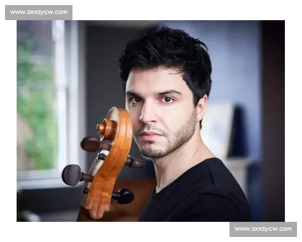 香港钢琴比赛：汇聚才俊展现音乐梦想的竞技平台